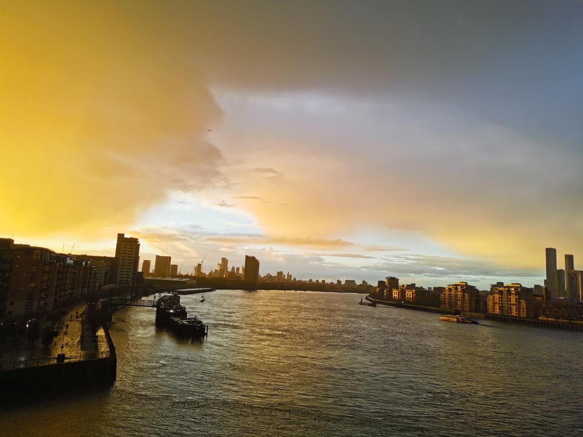 Homestay Room With Stunning Thames River View London Bagian luar foto