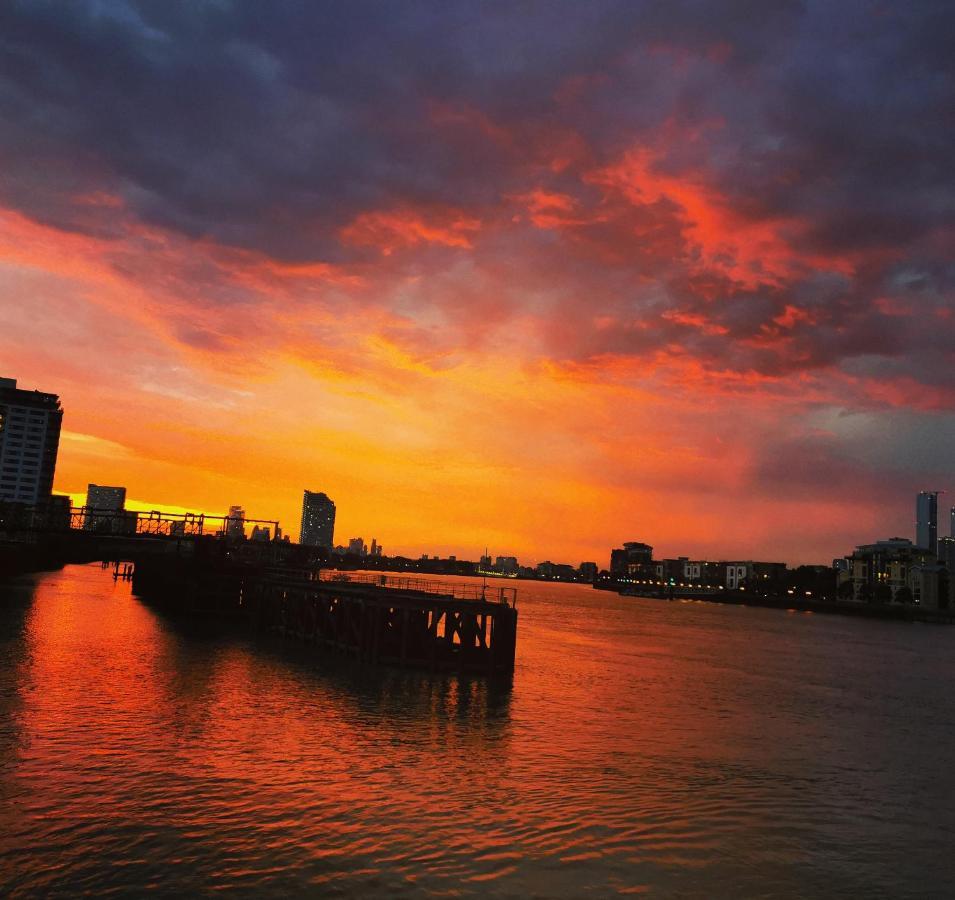 Homestay Room With Stunning Thames River View London Bagian luar foto